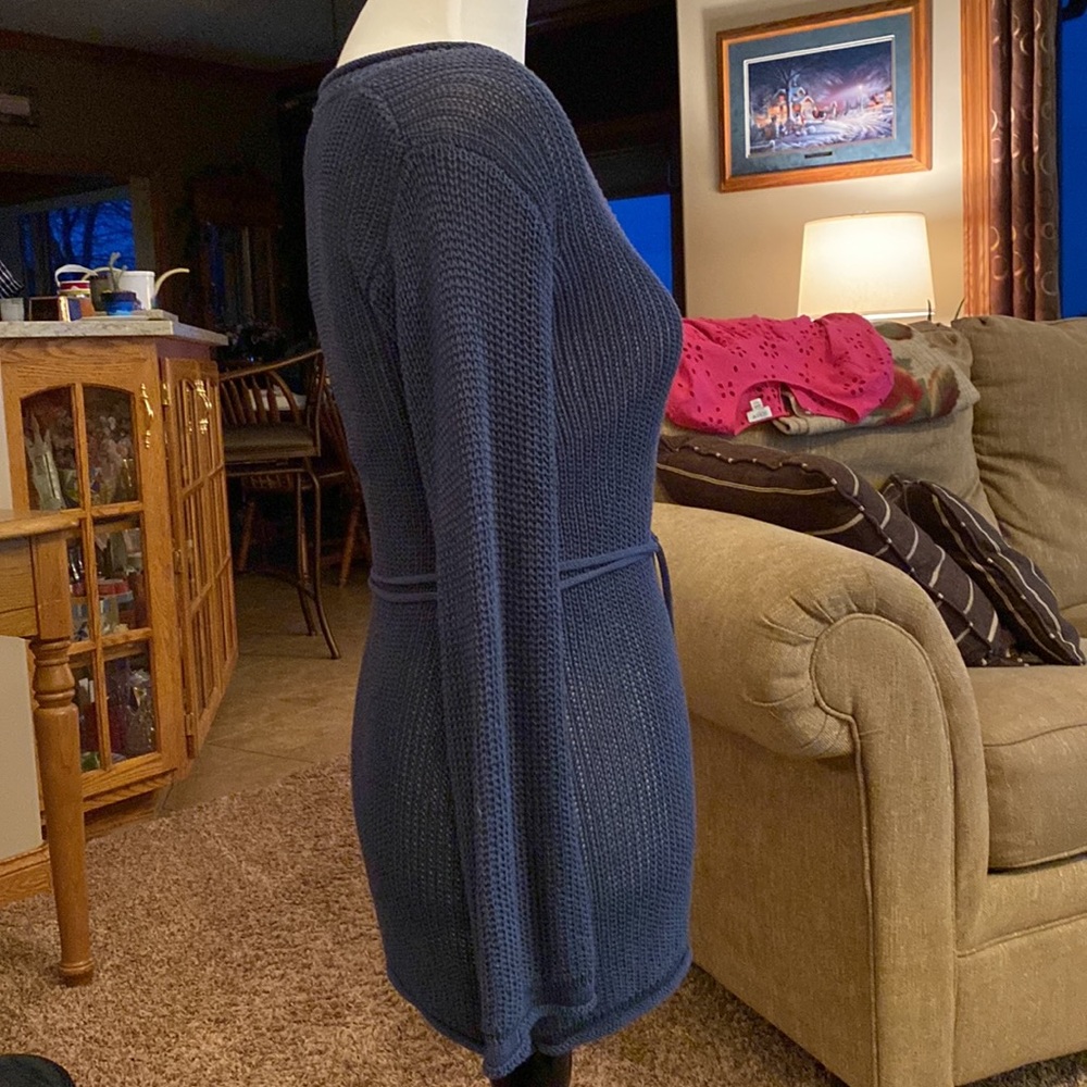 Hem & Thread crochet sweater Size Medium - Picture 2 of 8